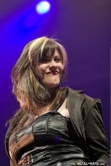 Floor Jansen - (28.12.2008) Christmas Metal Symphony, Tilburg 01.jpg